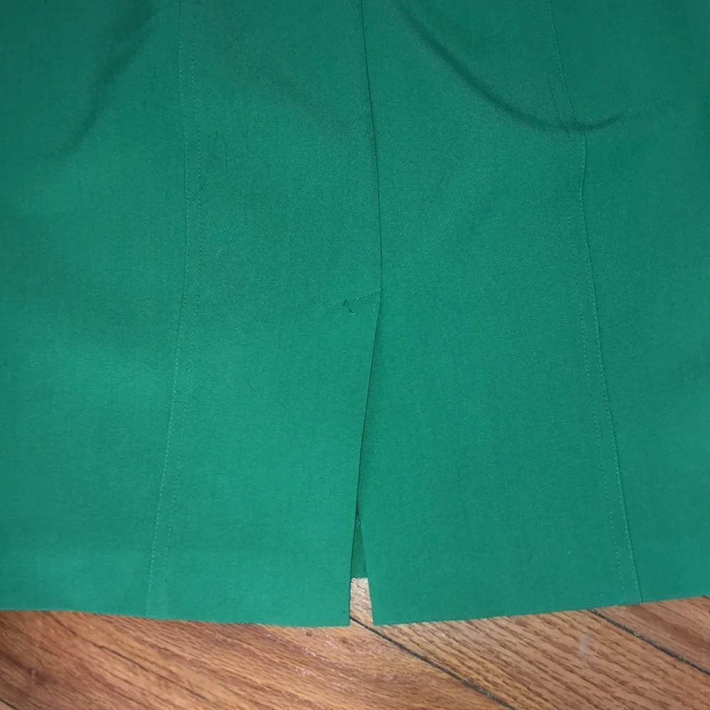 VINCE CAMUTO DRESS - Picture 7 of 8